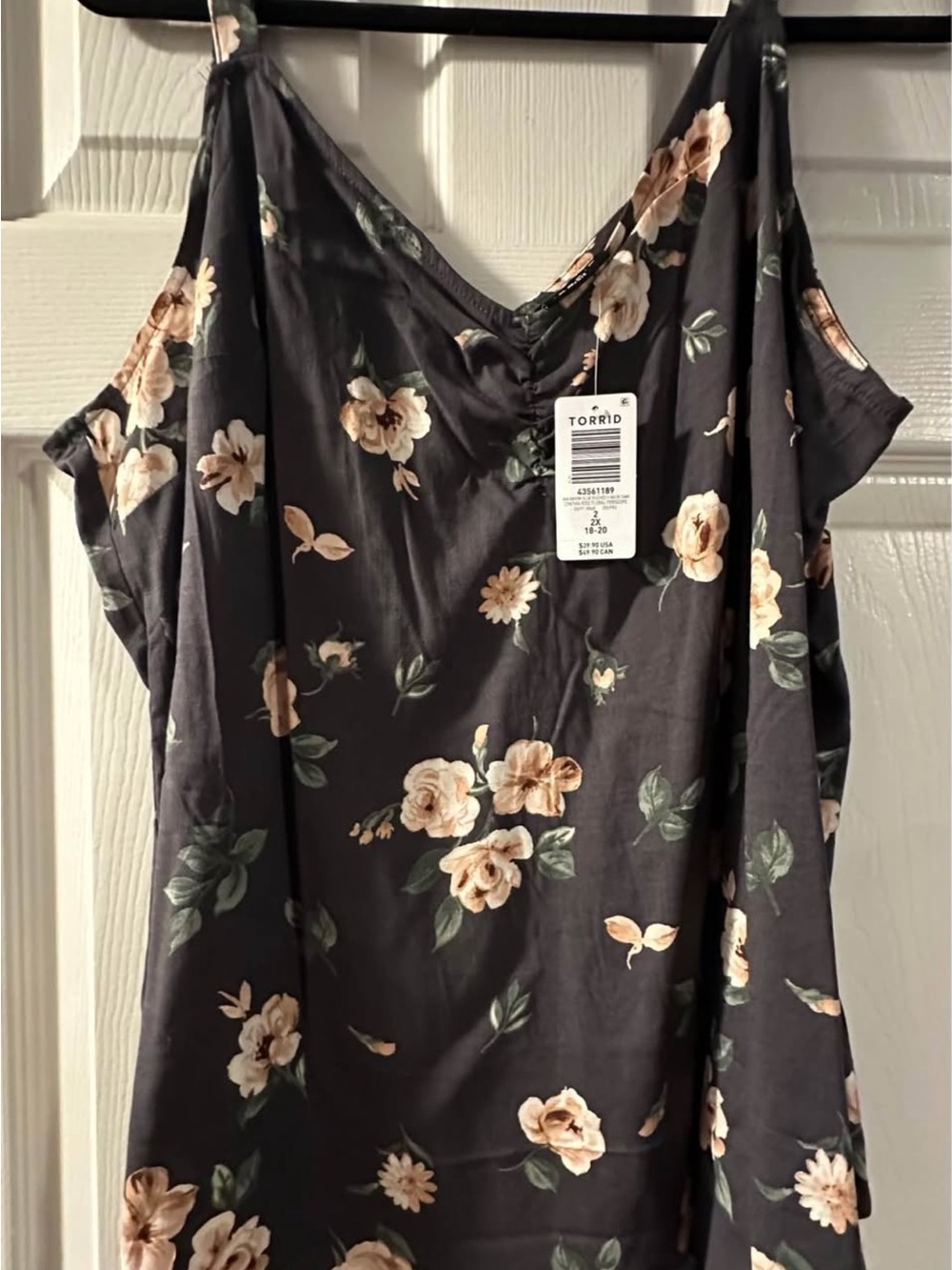 torrid NWT Black Floral Spaghetti Strap Camisole - Picture 3 of 4